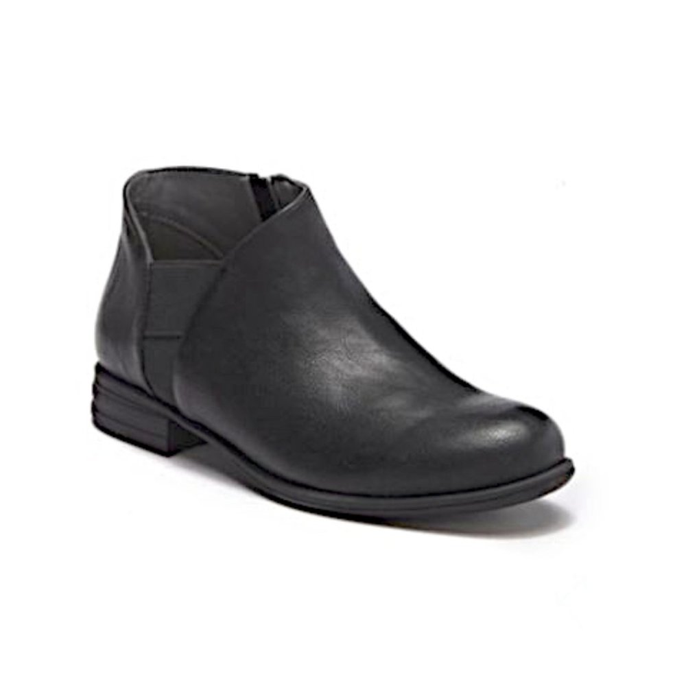 Mootsies Tootsies Chelsea faux leather ankle boot women’s size 7